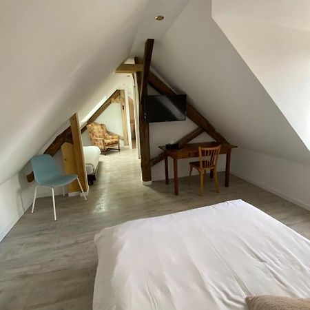 L'Annexe Du Chateau De Saint Genix エクステリア 写真