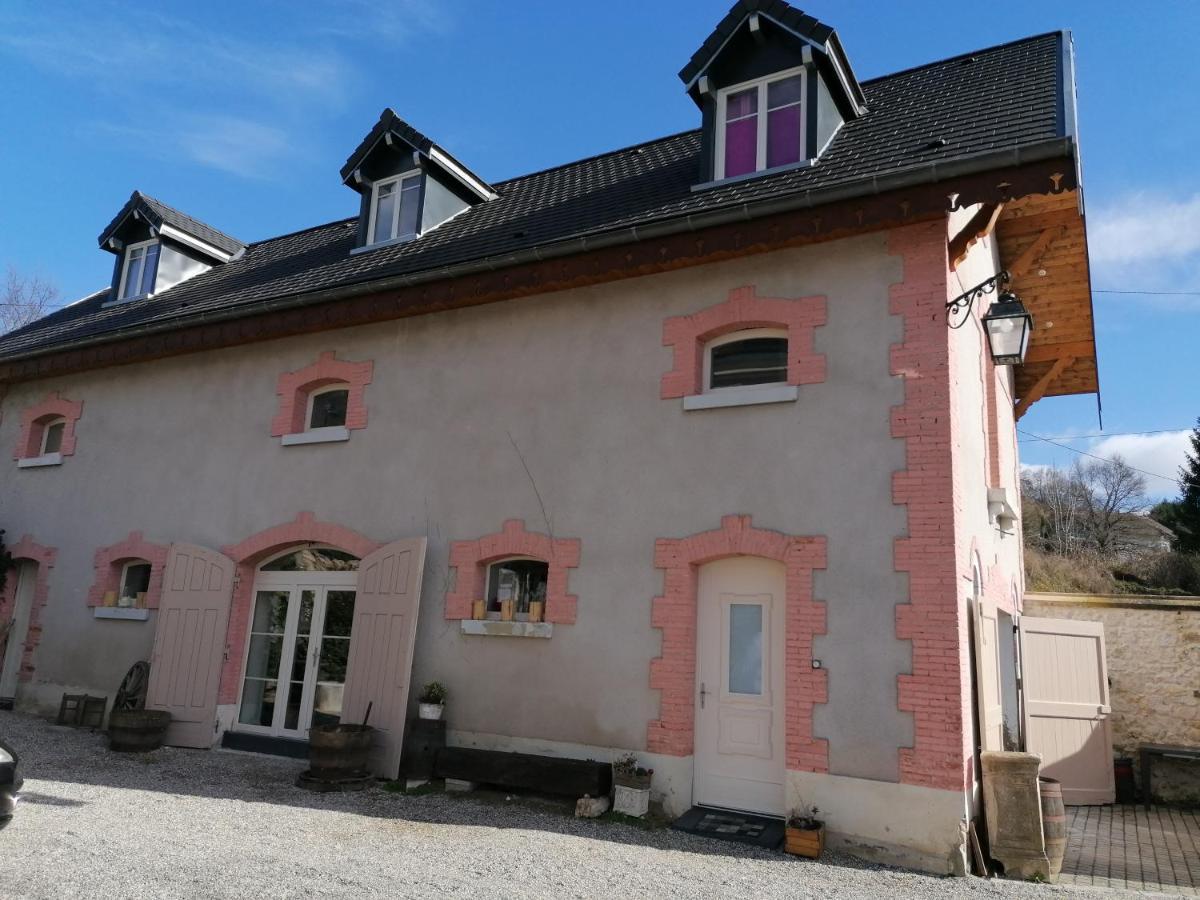 L'Annexe Du Chateau De Saint Genix エクステリア 写真